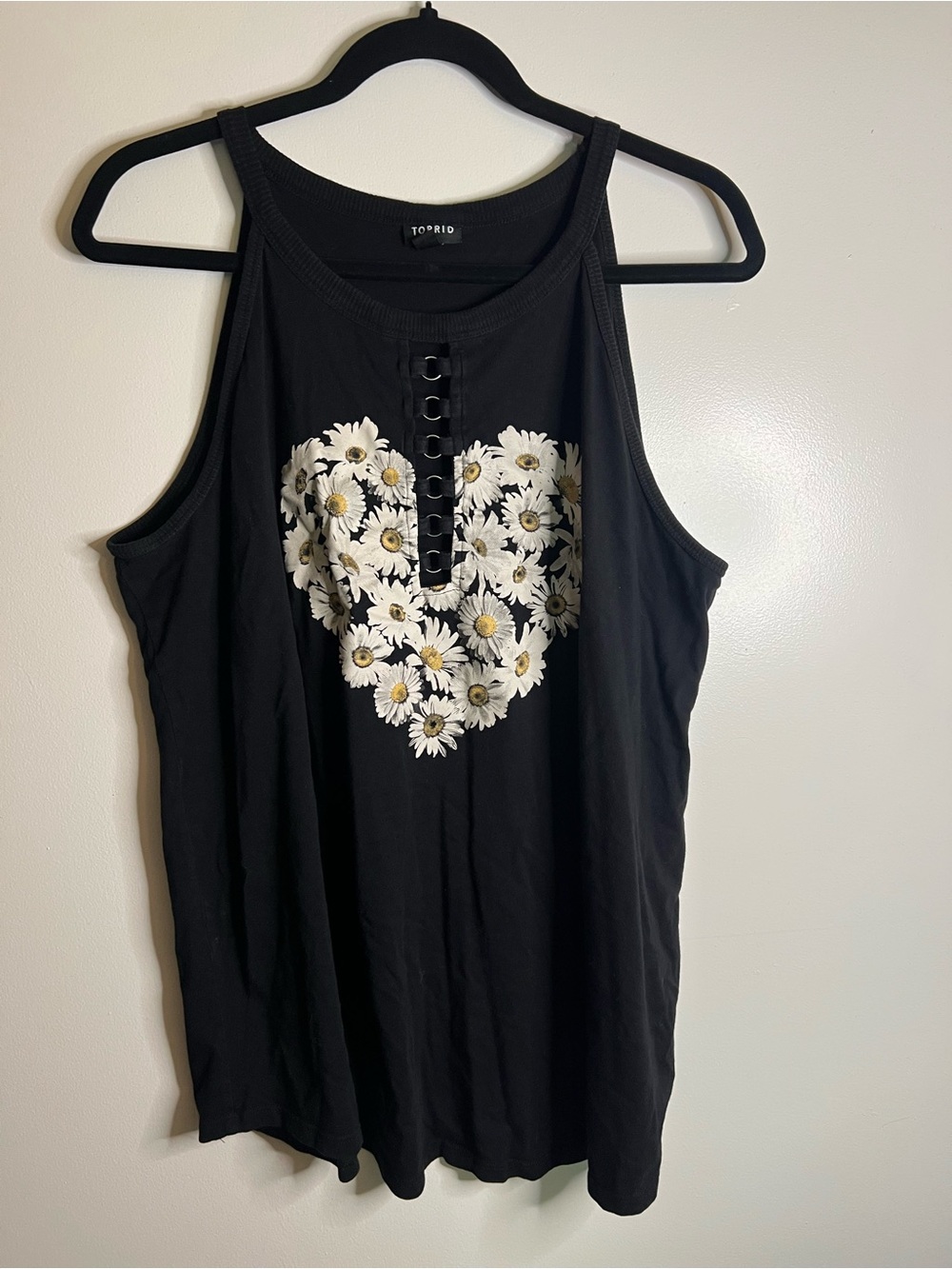 torrid Black Tank Top with White Daisy Heart
